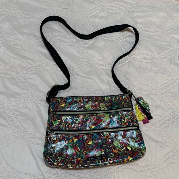 SAKROOTS Artist Circle Zippered Crossbody - rainbow spirit desert - Picture 2 of 7